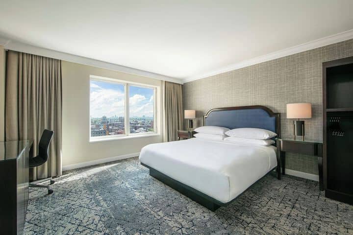 Room 11 of 28